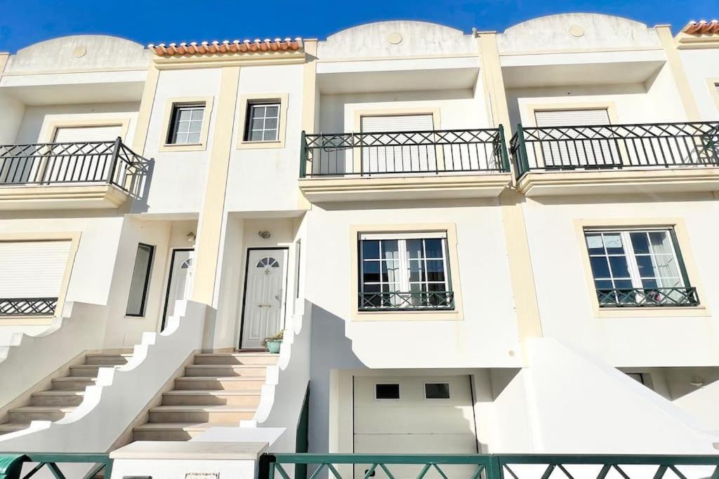 New! - The Surfer Pilot - Baleal 8Pax Villa Фехео Екстериор снимка